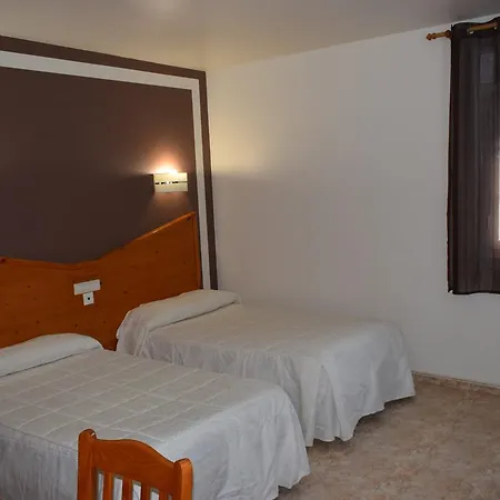 فندق Restaurante Camelias Jarrio