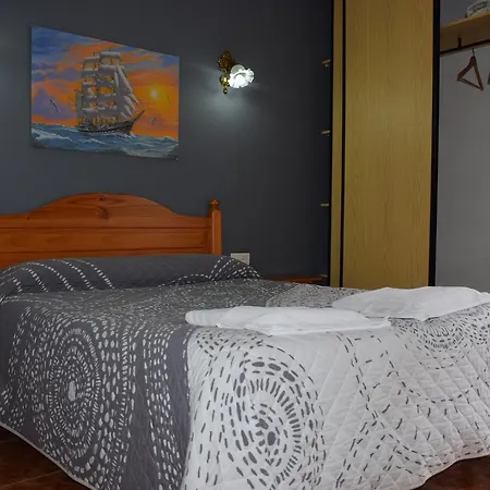 Restaurante Camelias فندق