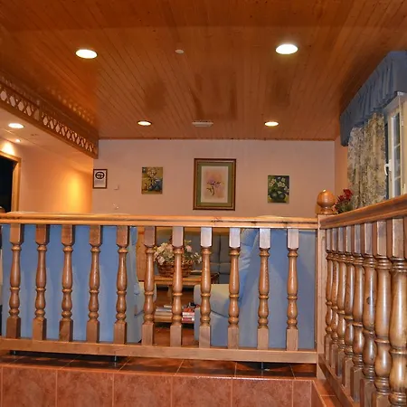 Hotel Restaurante Camelias 2*